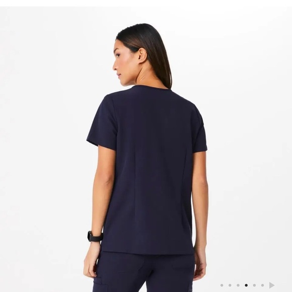 Casma Three-Pocket Scrub Top™ Navy Size XL - Picture 3 of 12